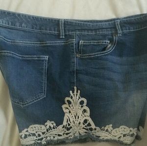 Maurices lace trim shorts plus size 20